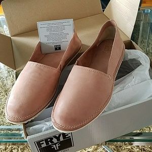 Frye size 10 medium